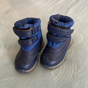 L. L Bean Boys Blue Snow Boots Size 7